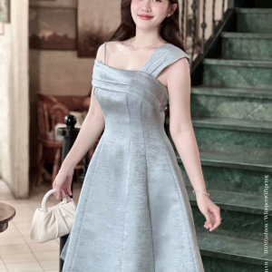 Đầm Dự Tiệc Vai Lệch – Lyra Dress | Phá Cách Tinh Tế, Dáng A Xòe Tôn Dáng, Tafta Ánh Gỗ Cao Cấp