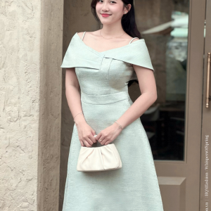 Đầm Dự Tiệc Vai Lệch – Olivia Dress | Đầm Dáng A Xòe Nhẹ Tôn Dáng, Vải Tafta Ánh Gỗ Cao Cấp