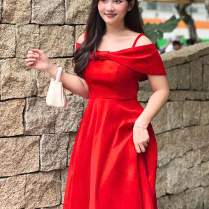 Đầm Nhung Dáng Dài Lệch Vai - Winter Velvet Gala l Nổi Bật Với Nơ Ánh Đông