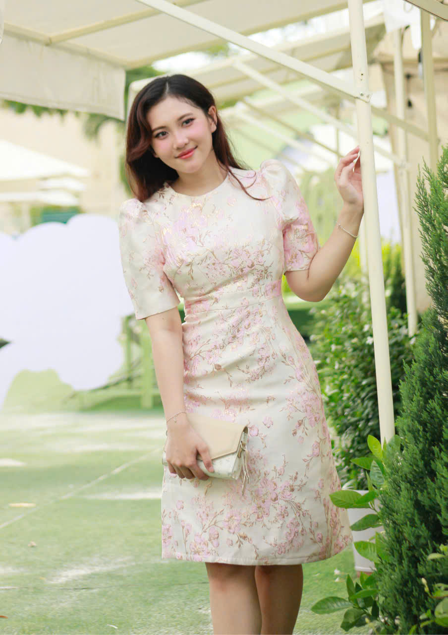 87c4d8e353b7d2e98ba6-1