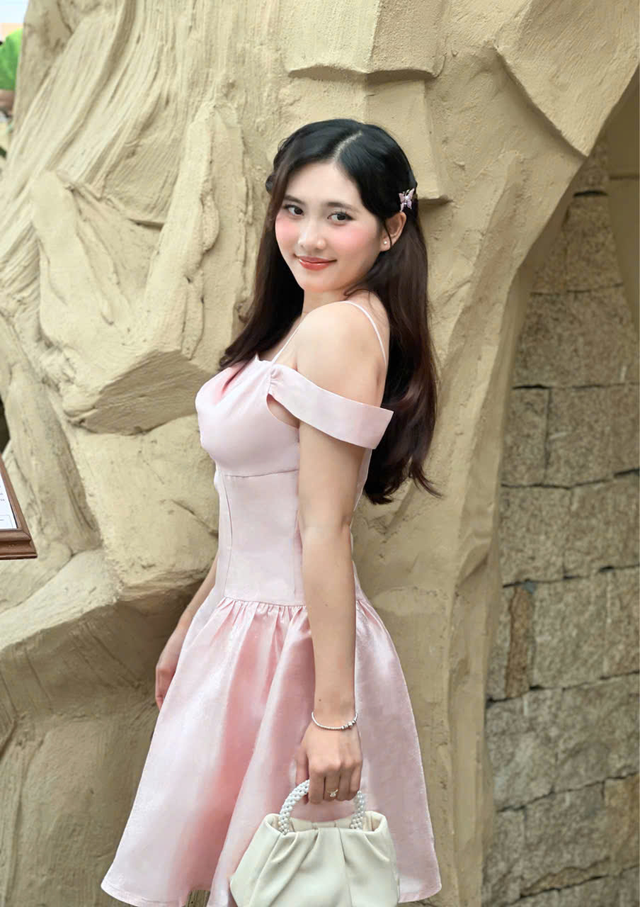 8ddc5fc66590e4cebd81-1