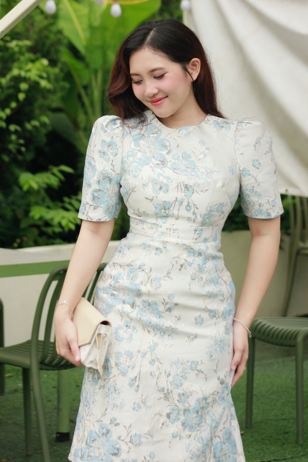 Đầm Dáng A Cổ Tròn - Elaria l Tinh Tế Từng Chi Tiết, Rực Rỡ Với Tafta Ánh Hoa