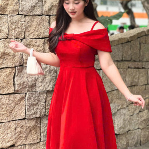 Đầm Nhung Dáng Dài Lệch Vai - Winter Velvet Gala l Nổi Bật Với Nơ Ánh Đông