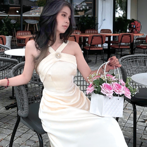 Đầm Lụa Cổ Yếm - Hera Luxe l Duyên Dáng Thanh Lịch, Kiêu Sa Cùng Lụa Tô Châu Cao Cấp