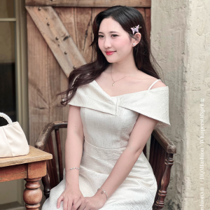 Đầm Dự Tiệc Vai Lệch – Olivia Dress | Đầm Dáng A Xòe Nhẹ Tôn Dáng, Vải Tafta Ánh Gỗ Cao Cấp