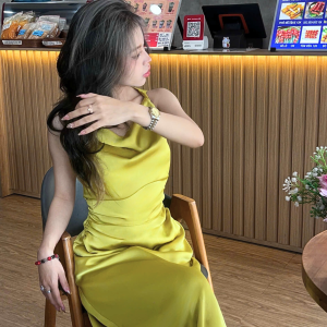 Đầm Lụa Cổ Đổ Vai Xoắn - Iris Luxe l Uyển Chuyển Mềm Mại, Thanh Lịch Cùng Lụa Tô Châu Cao Cấp