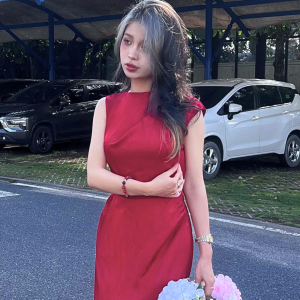 Đầm Lụa Cổ Kín Vai Gấp - Selene Luxe l Tinh Tế Thanh Lịch, Tôn Dáng Nhẹ Nhàng