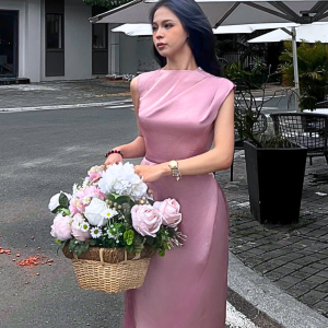 Đầm Lụa Cổ Kín Vai Gấp - Selene Luxe l Tinh Tế Thanh Lịch, Tôn Dáng Nhẹ Nhàng